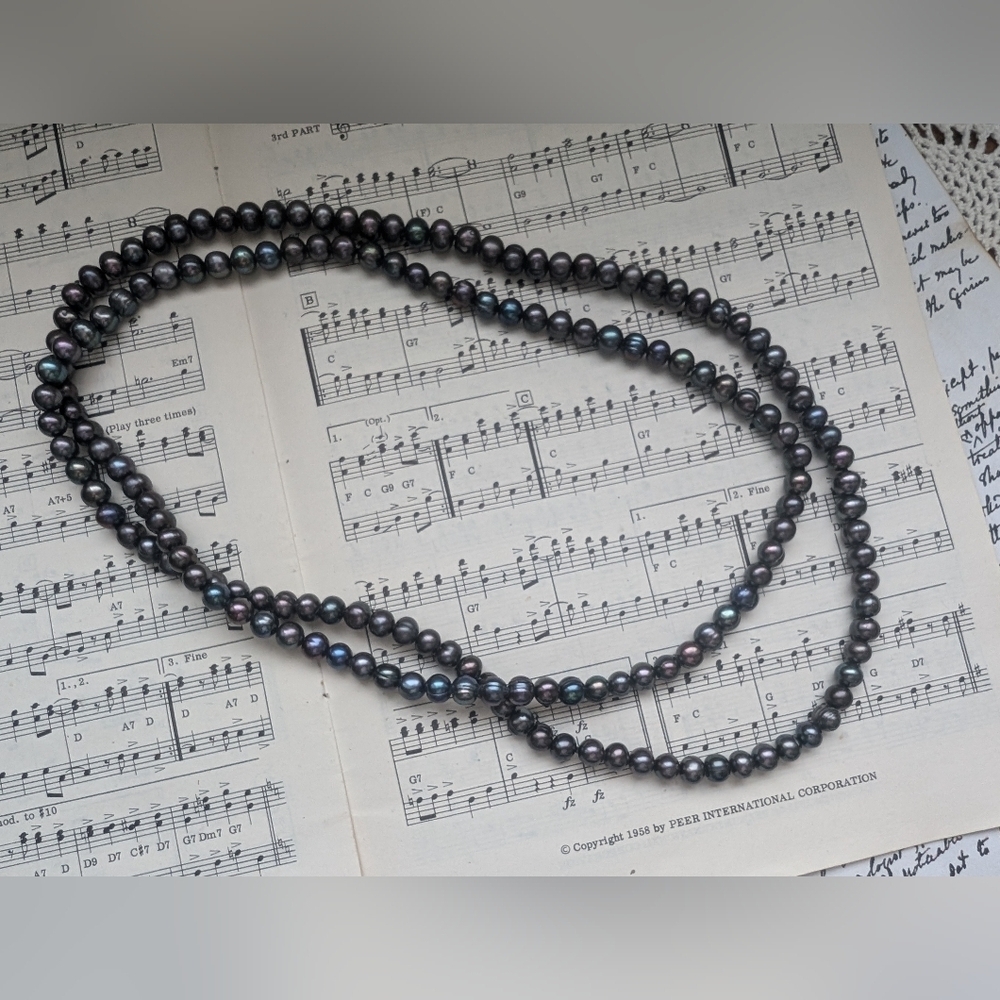 Black Deep Purple Metal Bead Faux Pearl Looking Necklace
